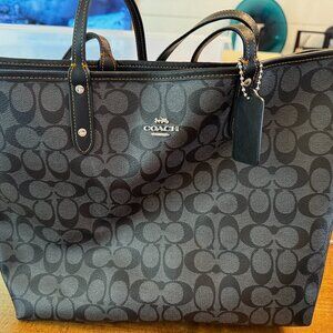 COACH-LIKE NEW (F38342) "I Love New York" City Tote REVERSIBLE Tote